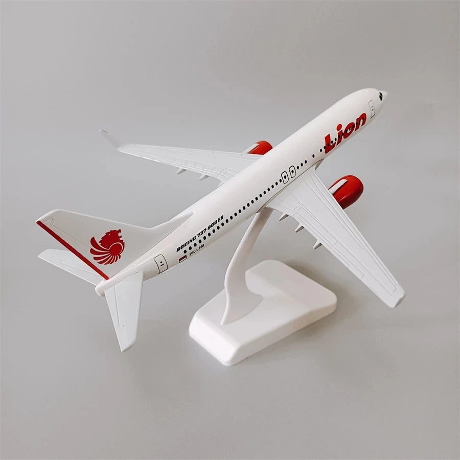 Alloy Metal 20cm B737 Air LION Airlines LION 737 Diecast Airplane Model Plane Model W Base Aircraft Gifts Toys Airplanes Decora