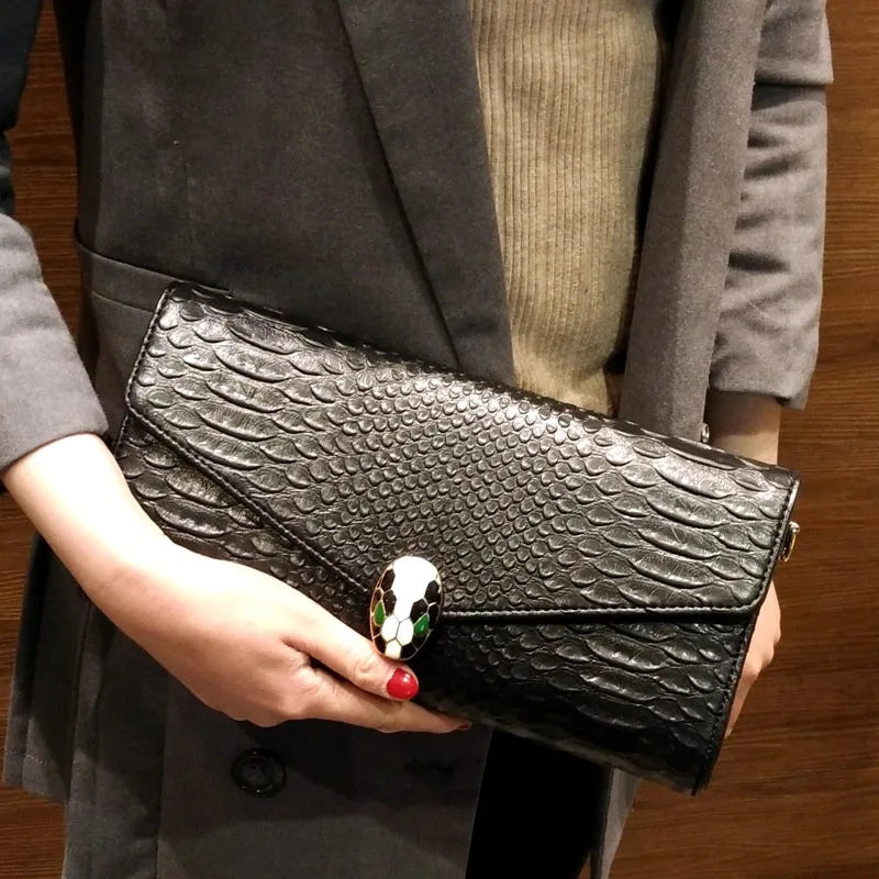 Women Snake Embossed Clutch Bag Elegant Jewelry Inspired Lock Luxury Chain Shoulder Bag 2026 Trend Envelope Party Evening Purse