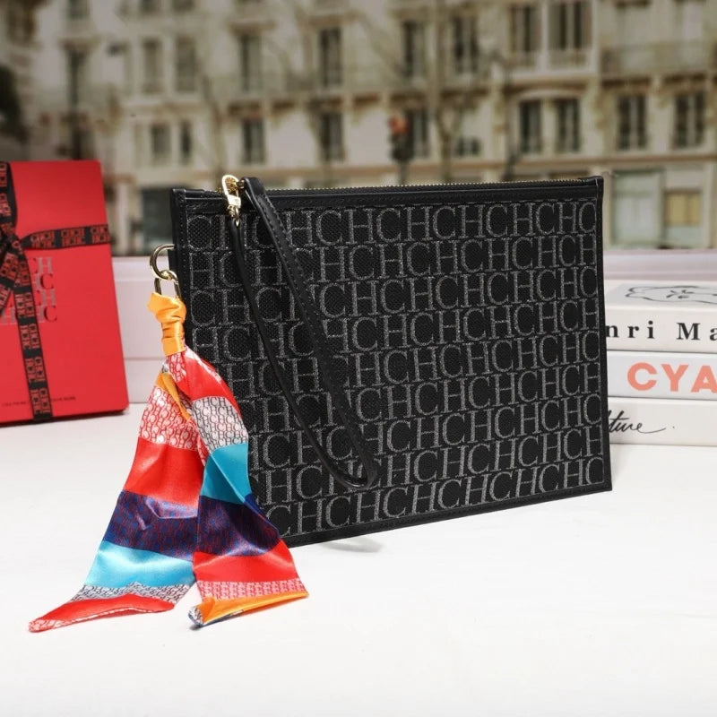 CH  New Women's Letter Print Clutch Bag Fashion Crossbody Purse  Chic Shoulder Sling for Daily  Elegant & Versatile