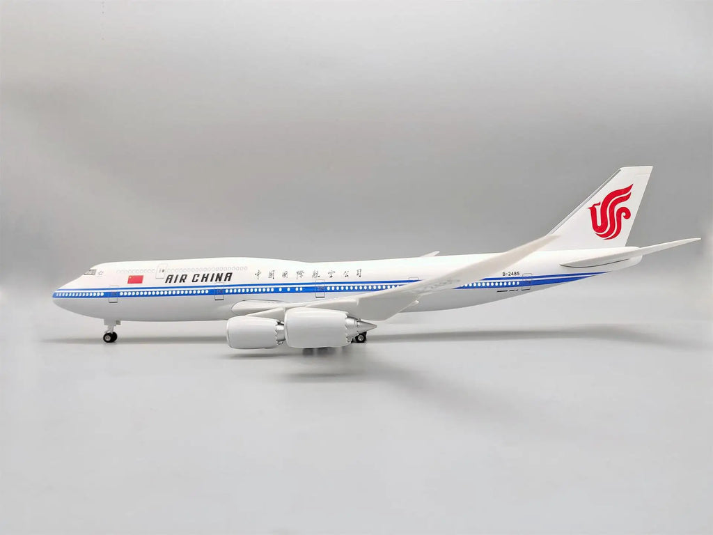 Resin Air China 747 Model Airplane 47CM 1:150 Scale With Wheel LED Light Diecast Airplanes For Collection Gift By Aviatio