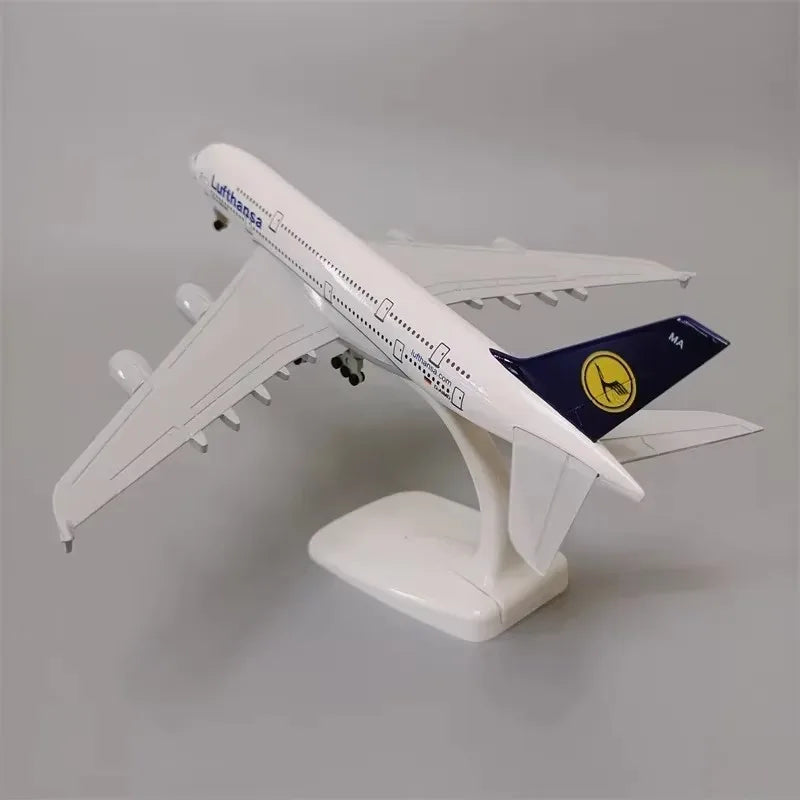 20cm Alloy Aircraft Model A380 Aircraft Airbus Lufthansa Resin Aircraft Model Toy With Landing Gear Collection Hobby Gift