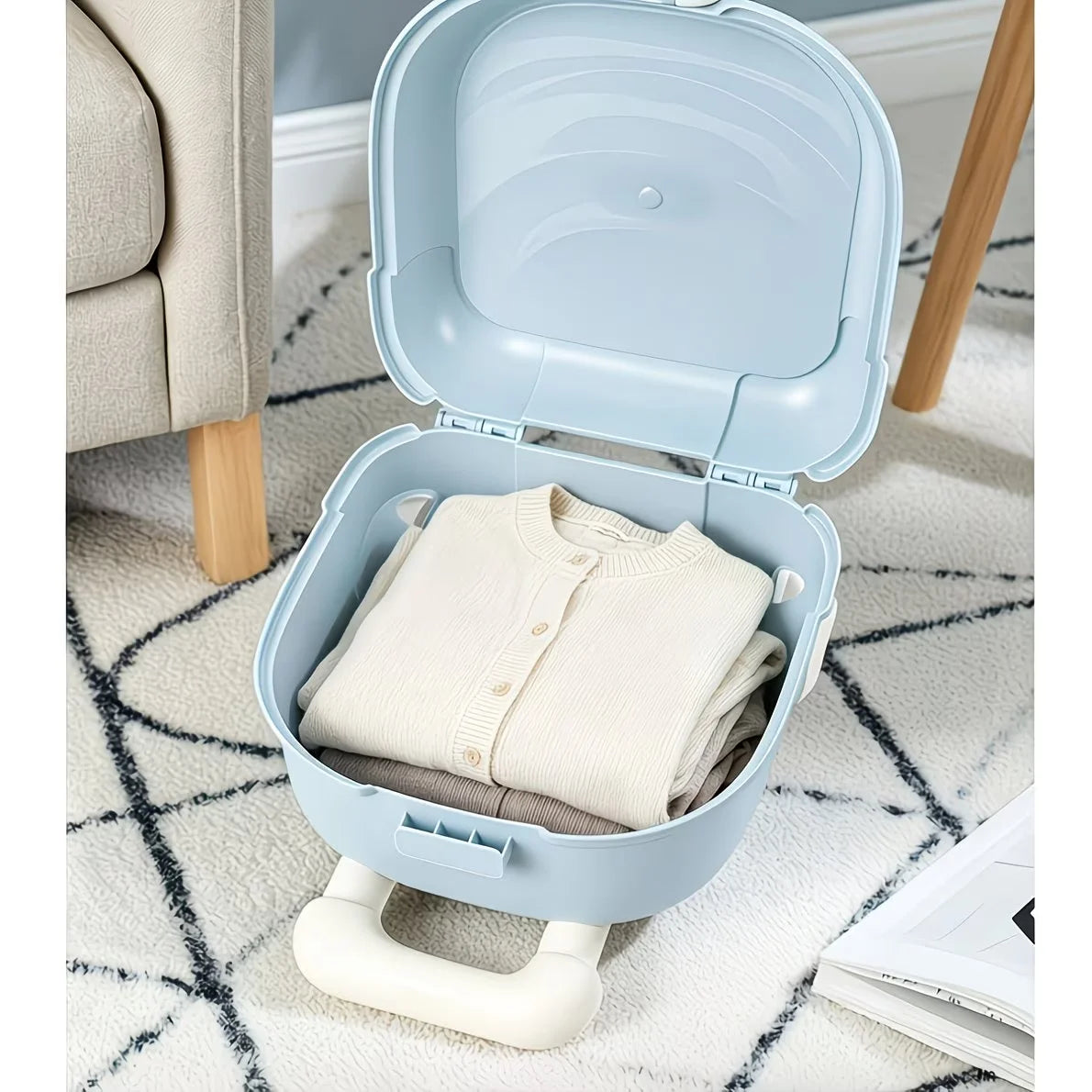 The Suitcase with a Telescopic Handle Is Easy to Carry and Suitable for Daily Commutes, Travels and Other Occasions.