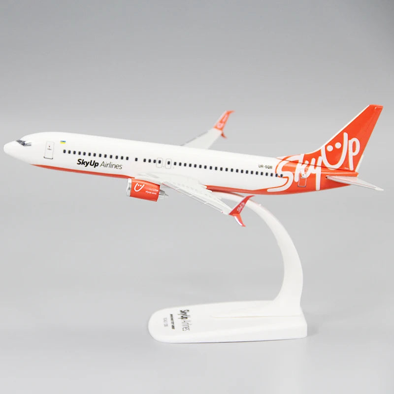 1:200 Scale B737-800 Skyup Airline ABS Plastic Airplane Model Toys Aircraft Plane Model Toy Assembly Collection Display Gifts