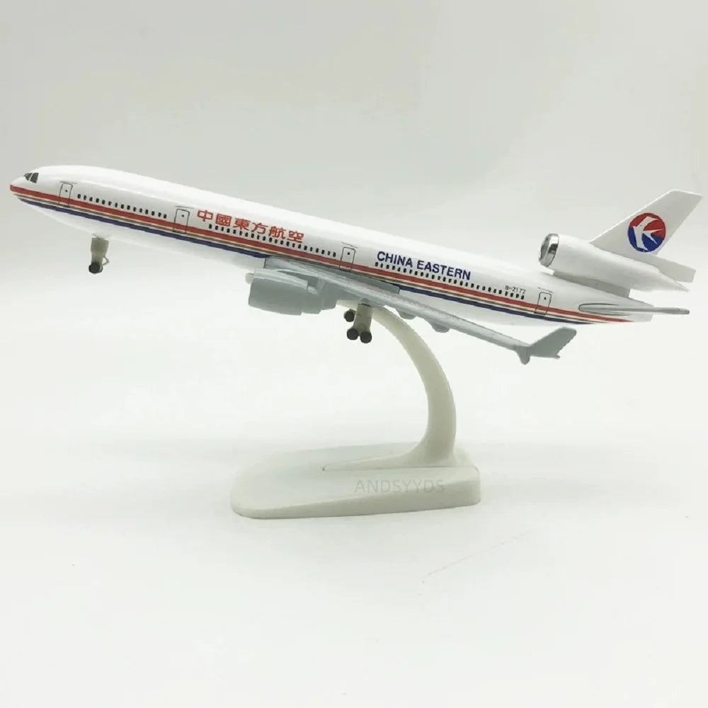 airplane toy Scale 20CM Model China Eastern Airways MD-11 Metal Miniature Aircraft Diecast With Wheel Aviation Collected Gift By