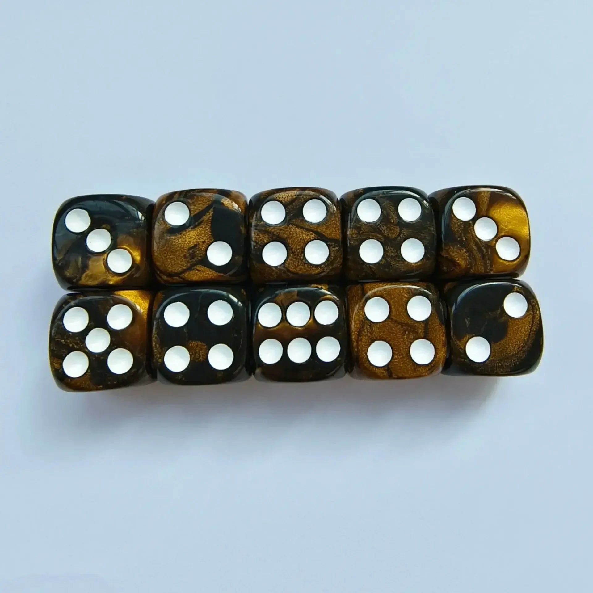 10pcs of 16MM Dual Color COC Dice Acrylic Digital Dice Dnd TRPG Cthulhu Running Team Board Game Dices Entertainment Dnd Dice Set