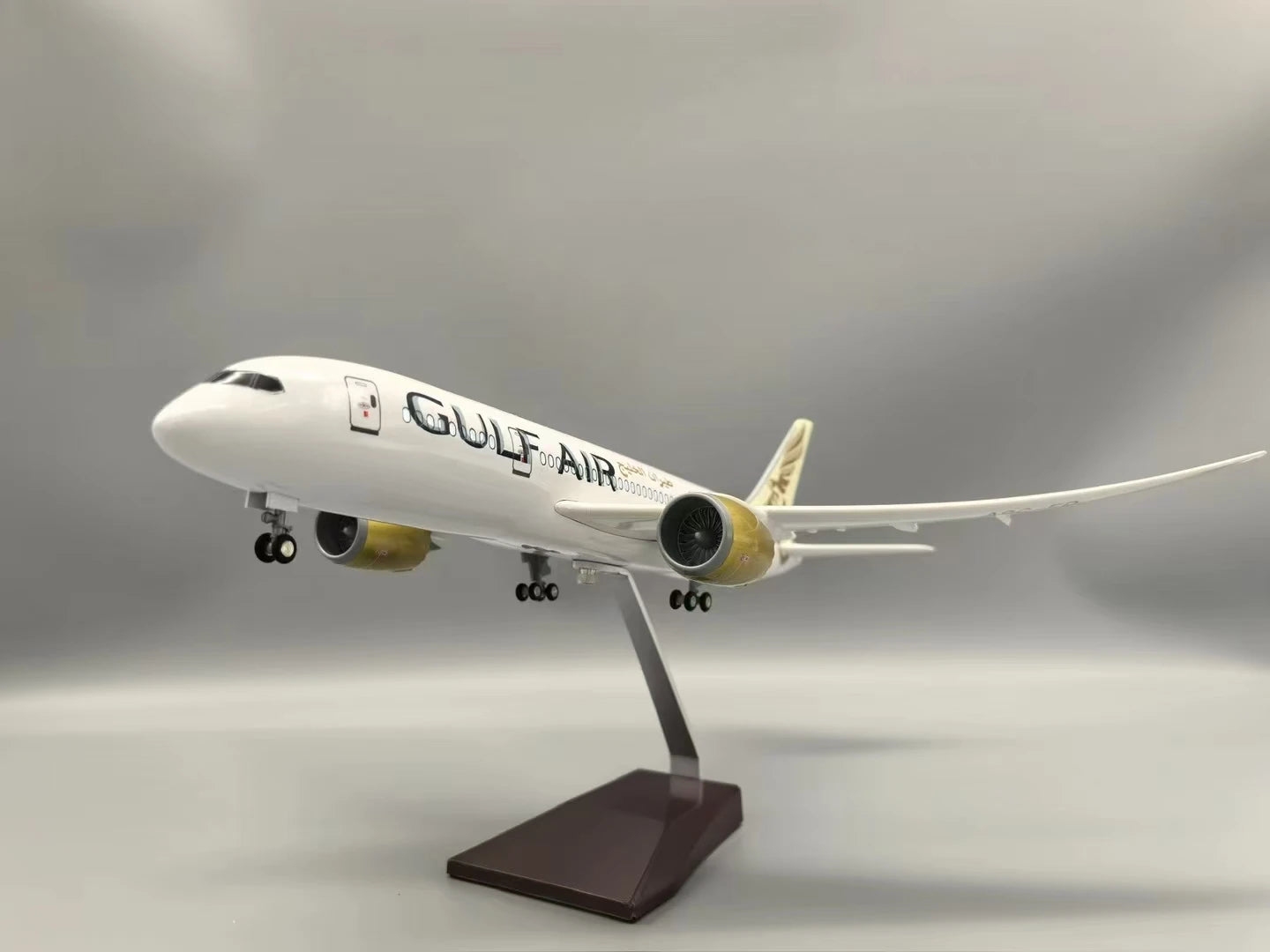 Diecast Plane Mode 47CM plane toy boys 1/130 Scale B787 Gulf Air Airline Airplane Model 787 Aircraft Replica Plane Toys