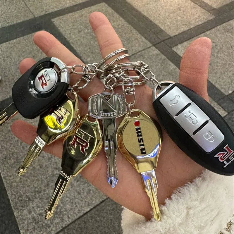 Genuine Simulation Gtr Car Key Keychain Car Key Model Bag Keychain Gashapon Creative Toys Accessories Ornament Fans Gift