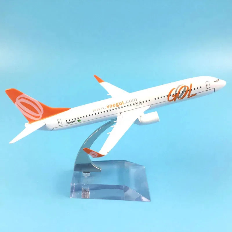 Brazil Air Airlines Boeing 737-800 Airways Airplane Model Plane Aircraft Diecast Metal 1/400 Scale Planes