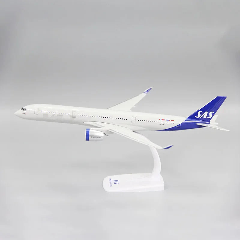 New 1/200 Scale A350-900 SAS Airline Airways Aircraft Assembly Plane With Base Model Airplanes Toy Collection Decoration Gifts