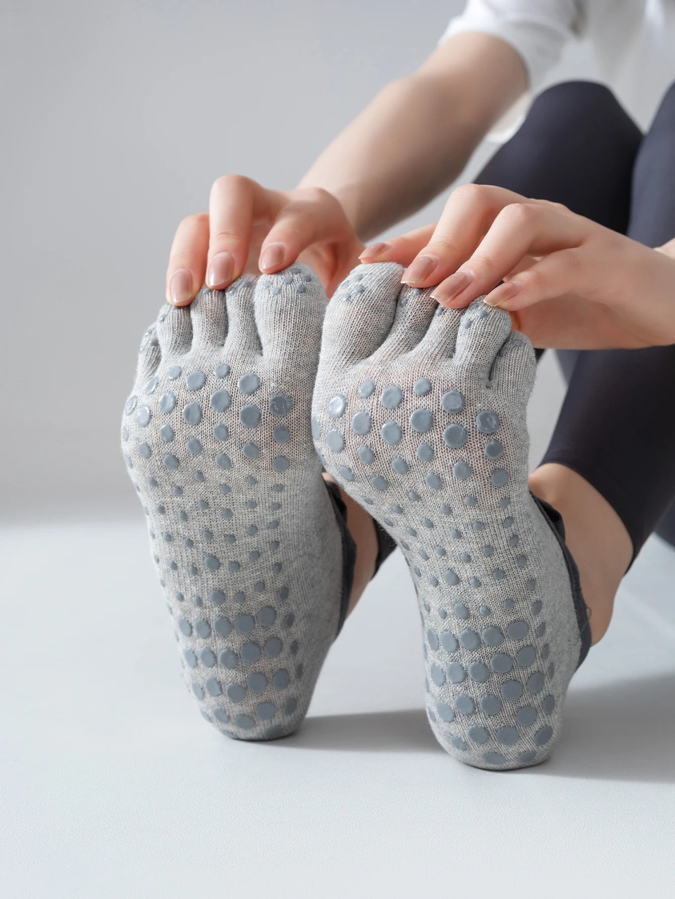 Women's gradient colored yoga non slip socks, professional non slip boat socks, Pilates breathable sports fitness socks