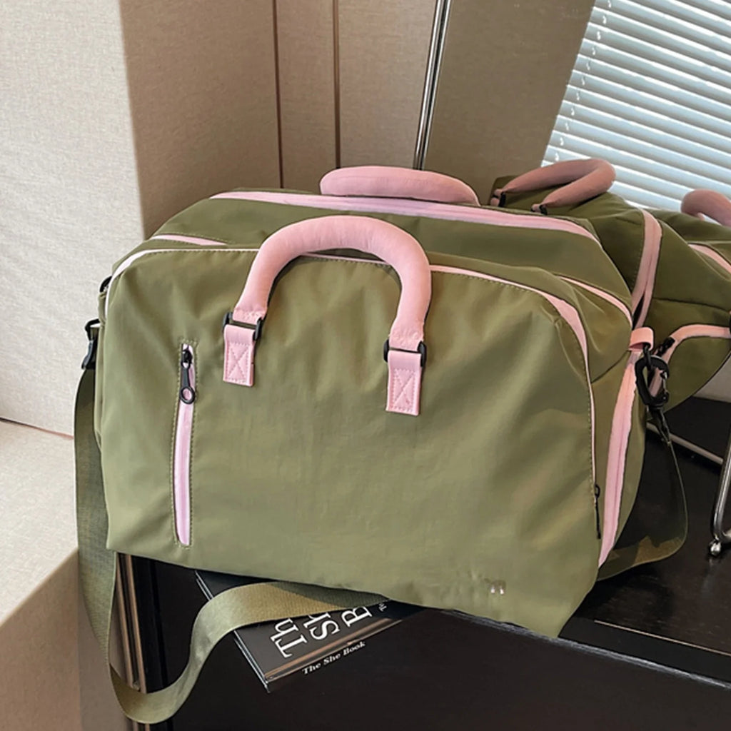 High Aesthetic Pure Color Large Capacity Lightweight Travel Bag Handheld Diagonal Sports Fitness Bag for Business Trips