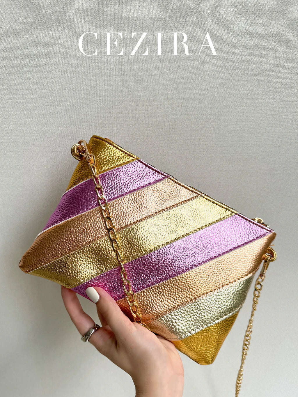 Luxury Funky Metallic Color Stripes PU Leather Handbag Women's Square Clutch Metal Chain Cross body Purse Fashion Y2K Party Prom