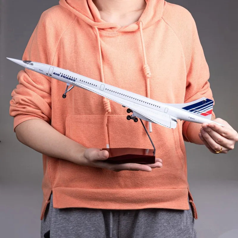 2025 New 1:125 Scale Resin Diecast Air France Concorde Airways With Light Plane Model Airplane Toys Aircraft Collection Display