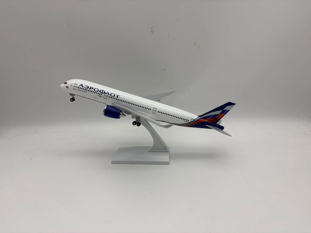 30cm Airplane Model Russia Aeroflot A350 Aircraft With Base Landing Gear resin Miniature Plane For Collectible