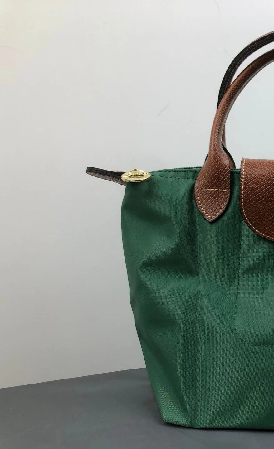 2026 Lightweight Foldable Nylon Shoulder Bag Ladies Water Resistant Shopping Tote Bag Large Handbag for Travel Daily Office