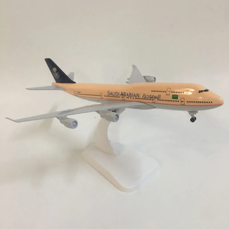 JASON TUTU 20CM Saudi Arabian Boeing 747 Aircraft Model Planel Airplane Diecast Metal 1/300 Scale Planes Collect Gifts