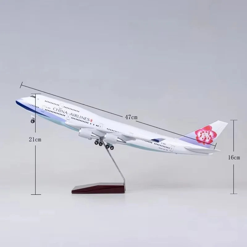 1/150 Scale Model Airplanes B747 China Airlines 47cm Resin Plane Model	W Light And Wheel Landing Gears Child Toy Plane Collected