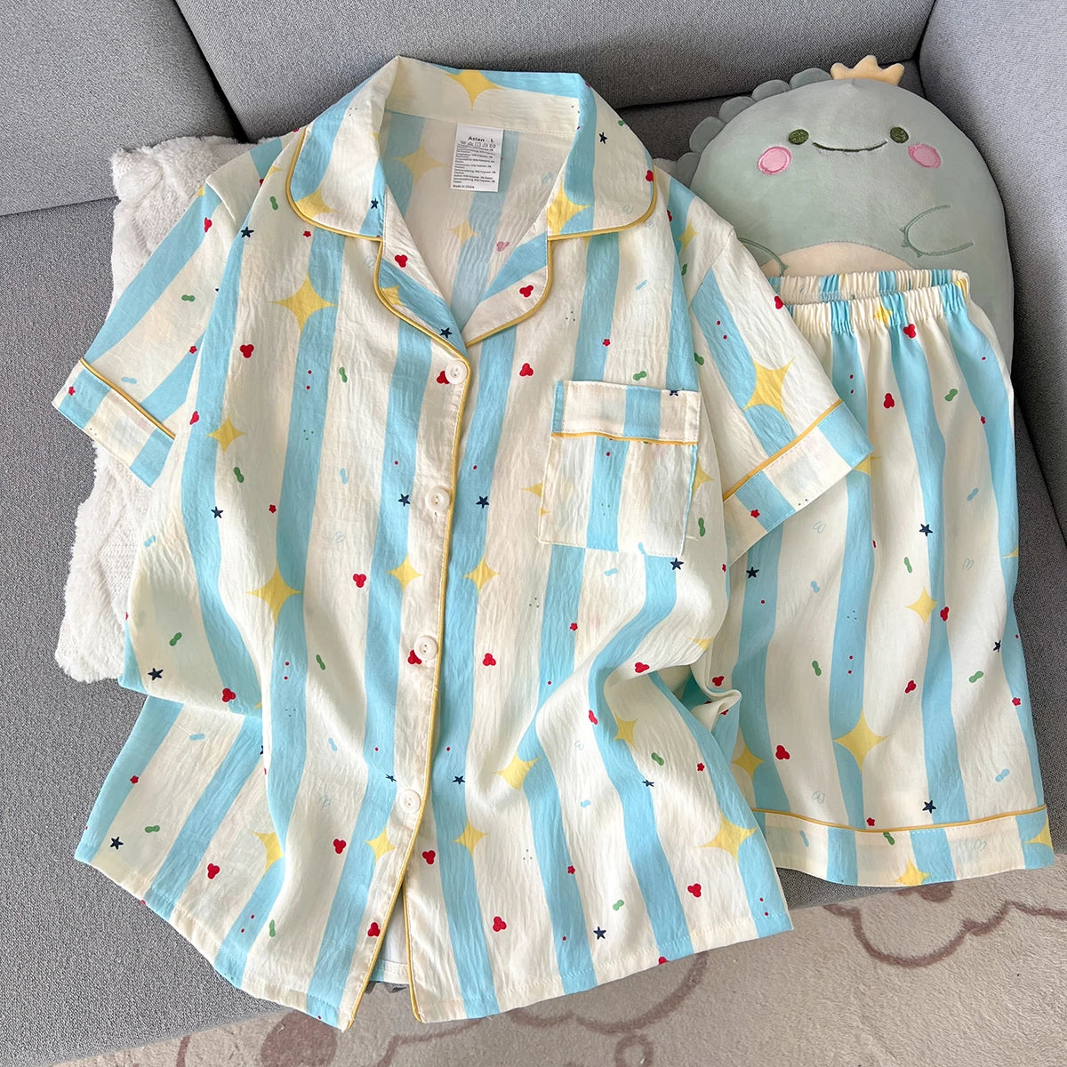 Women's Summer Pajamas, Thin Striped Pattern Short-Sleeved Shorts, Sweet and Cute, Can Be Worn Outside in Summer, Two-Piece Home Wear Set
