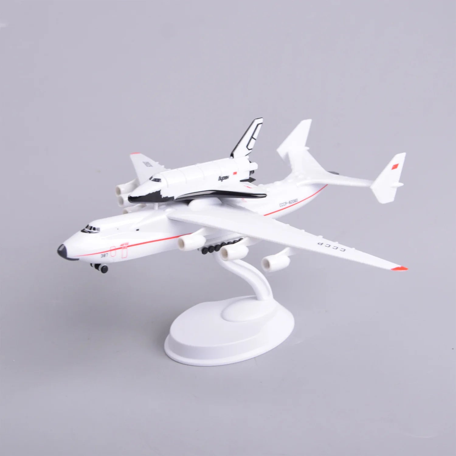 1:400 Scale Airplane Model Antonov AN225 Mriya Spacehuttle Transport Model Replica plane Toy Souvenir Hobby Collection gift