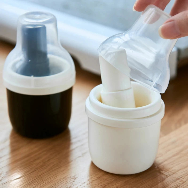 Barbecue Brush with Bottle Home High Temperature Resistance Oil Brush Food Grade Silicone Baking Tools Barbecue Oil Bottle Brush