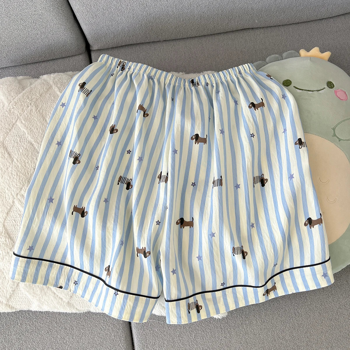 Women's Summer Pajamas, Thin Striped Puppy Pattern Short-Sleeved Shorts, Sweet and Cute, Can Be Worn Outside in Summer, Two-Piece Home Wear Set