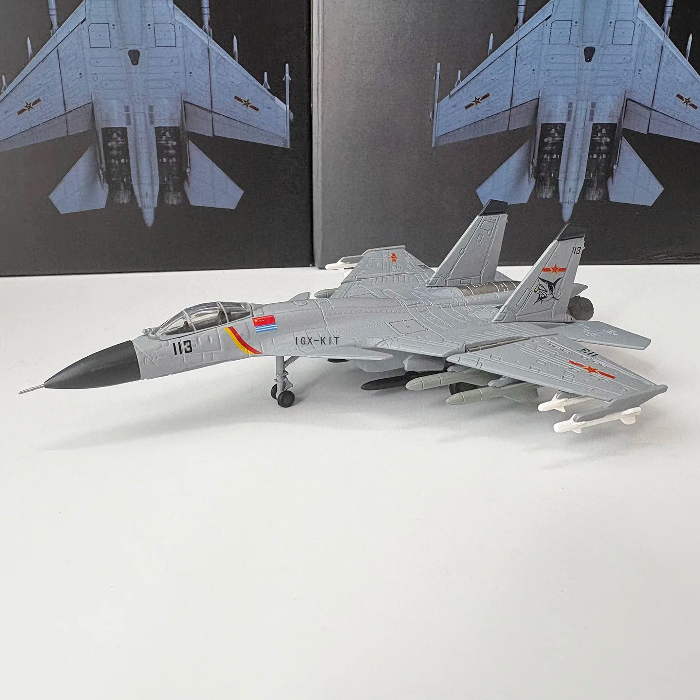 Diecast 1: 144 Scale J-15 Shipborne Fighter J15 Alloy Finished Aircraft Simulation Model Static Decoration Collection Gift