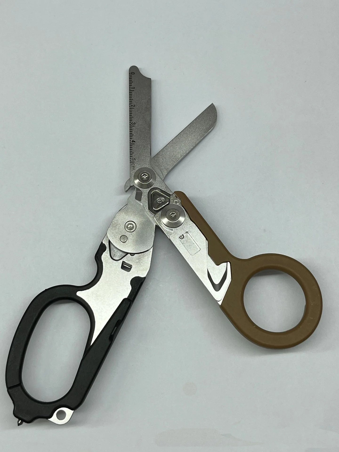 6-in-1 Tactical Emergency Shears Foldable First Aid Scissor Outdoor Survival EDC Rescue Tools Leatherman Raptors For Hiking Camp