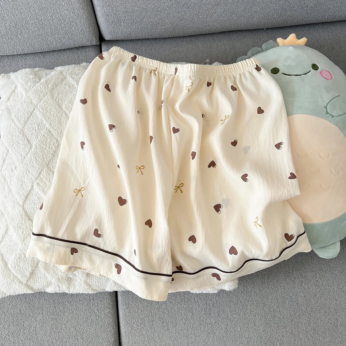 Women's Summer Thin Pajamas with Heart-Shaped Pattern, Short-Sleeved Shorts, Sweet and Cute, Can Be Worn Outside in Summer, Two-Piece Home Wear Set