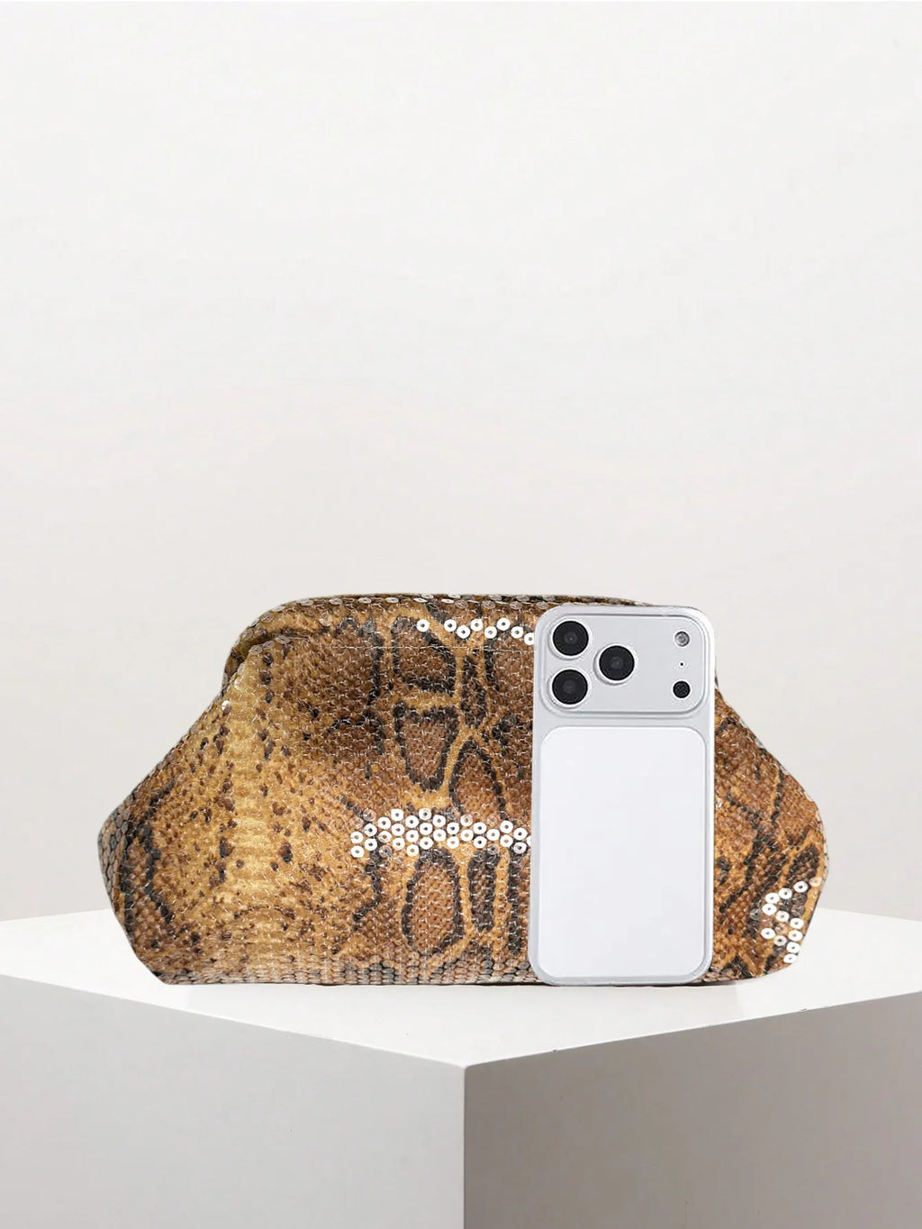 New model snake skin glitter clip handbag women's European and American style retro evening bag fashionable and versatile party