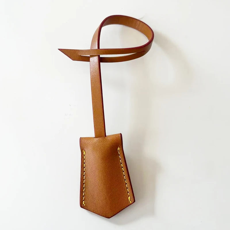 Custom Letters New Vegetatle-tanned leather luggage Tag Genuine Leather Bag Charm Decorativa Gift Vegetable Leather Hang Tag