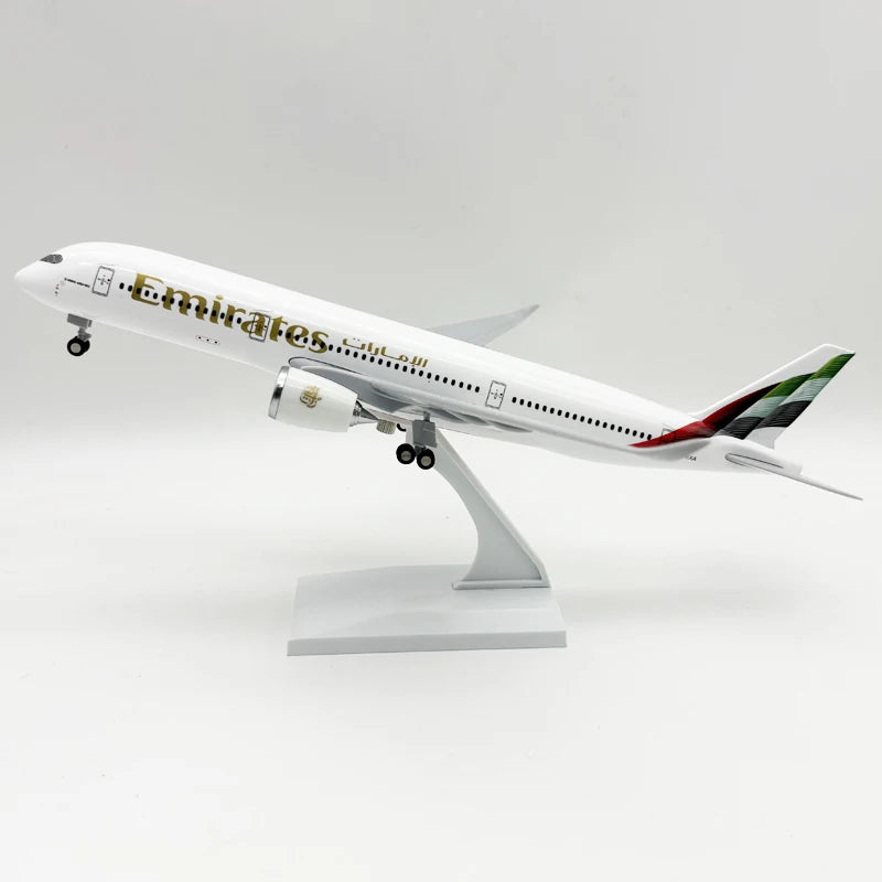 30CM Aircraft Model Planel United Arab Emirates Airline A350 Resin Diecast Airplane with wheels base Collected Gift By Aviation
