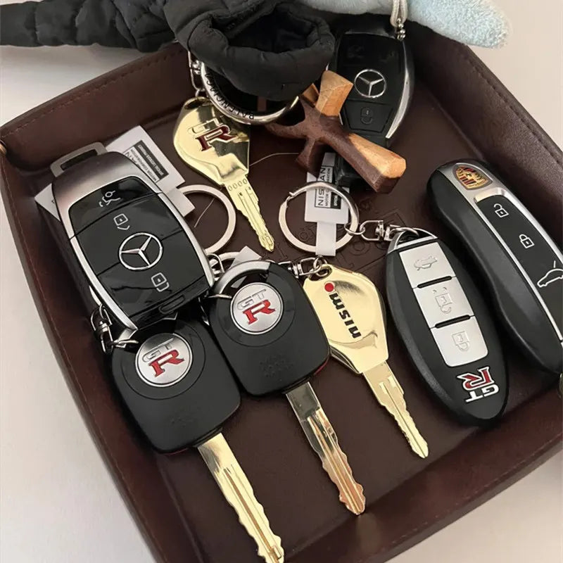 Genuine Simulation Gtr Car Key Keychain Car Key Model Bag Keychain Gashapon Creative Toys Accessories Ornament Fans Gift