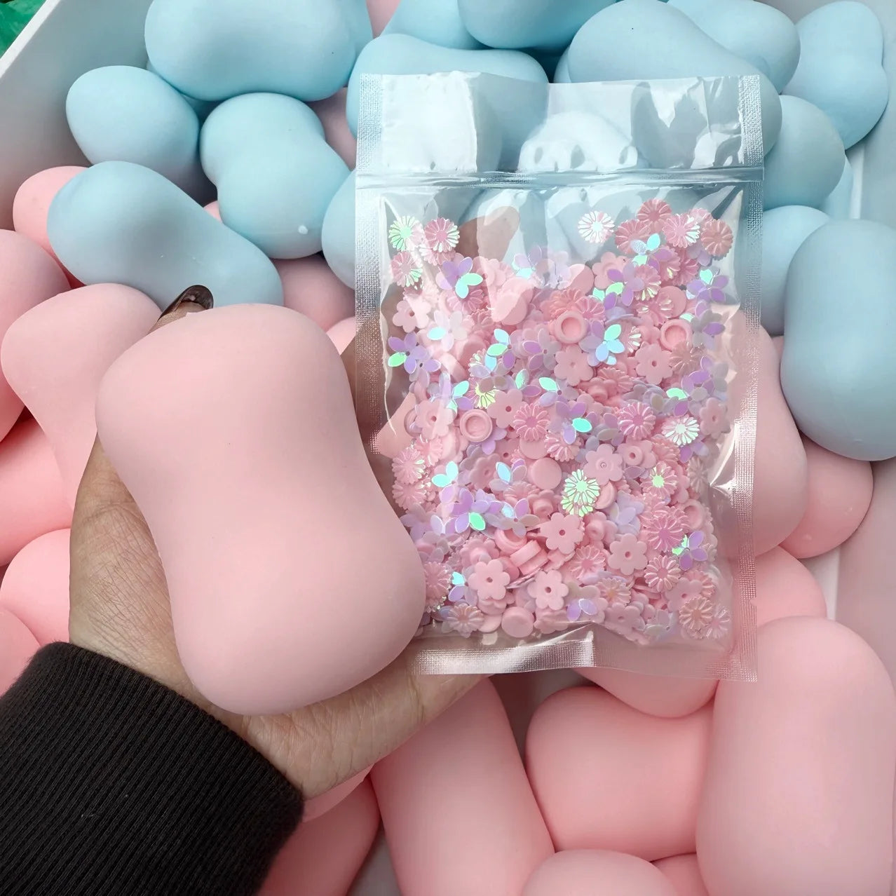 Pink Blue Soap Ball Squishy Soap Stress Ball Fidget Toy Crunchy Squeeze Ball Round Blocks Filled ASMR Anti Stress Toys