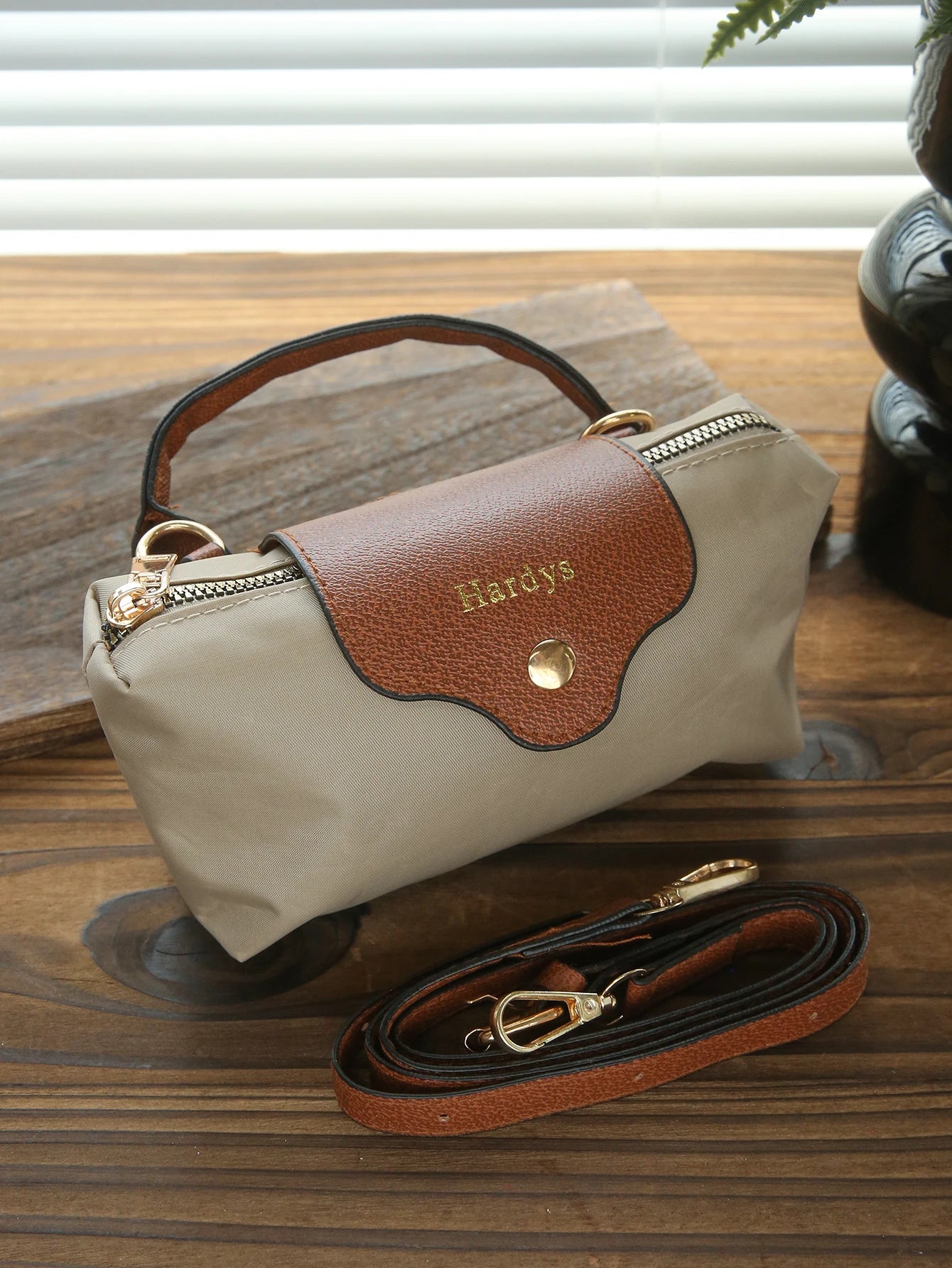 Custom Name Mini Crossbody Bags for Women Customized Handbags Chic Lightweight Purses with Adjustable Strap