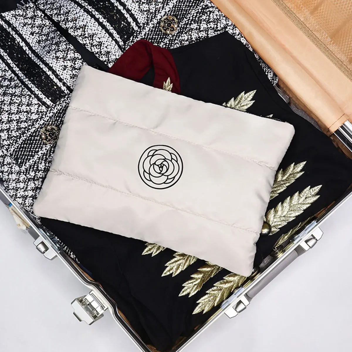 Floral Breeze Hand Makeup Bag, Large Capacity, High Appearance Level, Portable Makeup Bag Travel Toiletry Bag