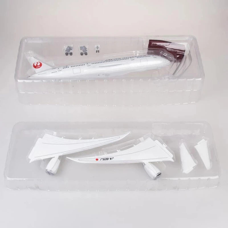 43cm Model Airplane 787 B787Japan Air Aircraft Resin Plane Models With Led Lights Collectible Aircraft kids toys Collected Gift