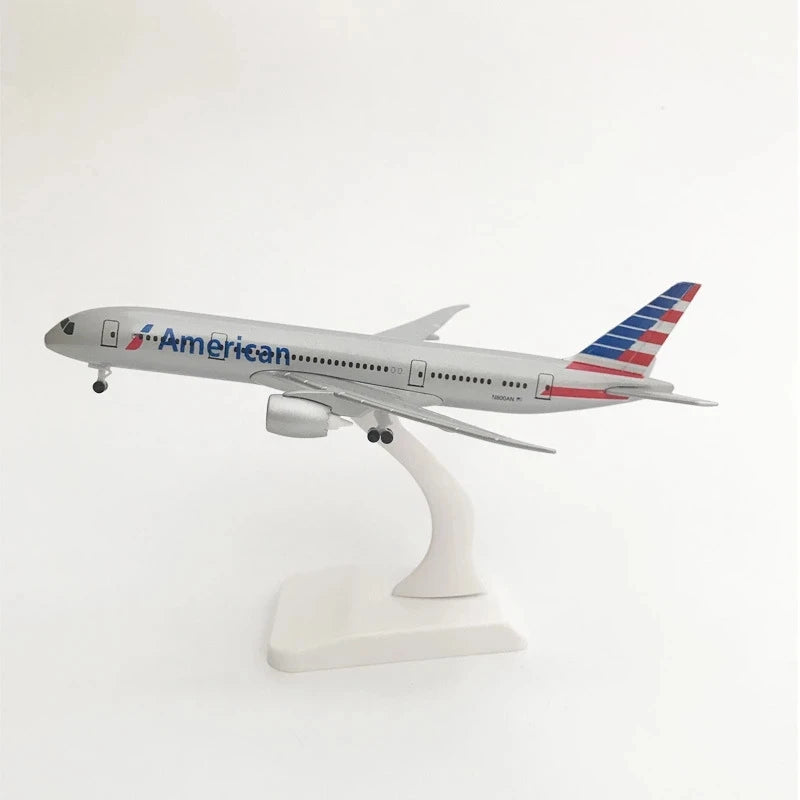 1/400 Scale Metal Toys Kids Airplane Model 20cm B777 American Airlines Model Plane Diecast Wheels Landing Gears