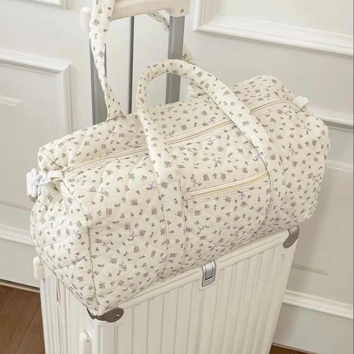 YT large-capacity lightweight luggage bag, hand-held crossbody Boston bag, small floral quilted travel bag, ins style