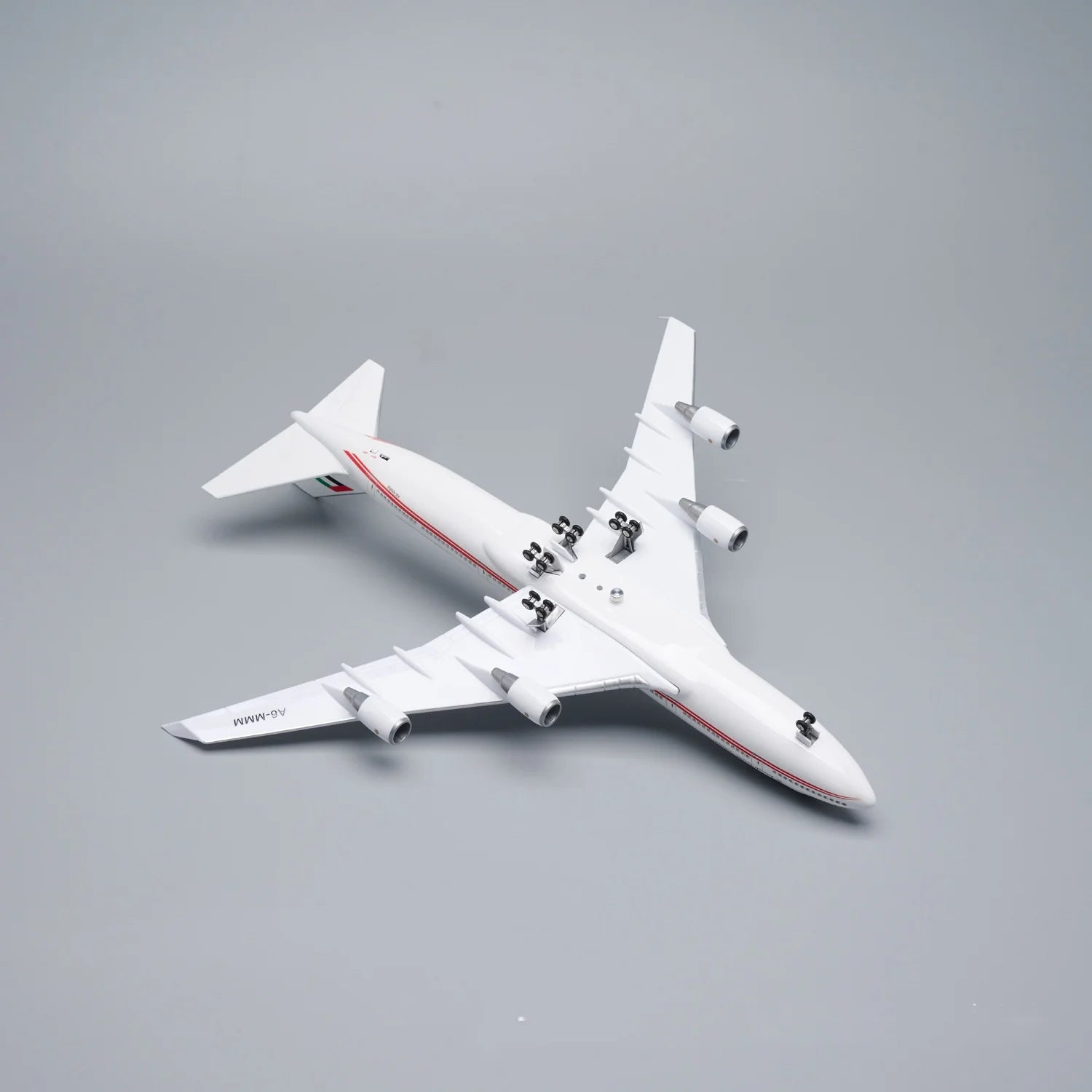 47cm Airplane Model B747 Emirates President Airways Resin Plane 1:150 Scale Aircraft Diecast With Wooden Base Adults Collection