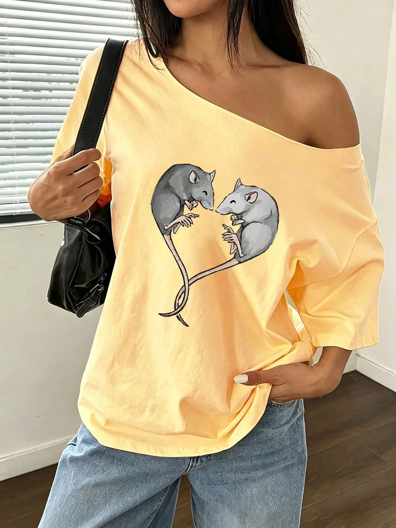 100% Cotton Plus Size Cute Heart Shaped Rats Graphic Shoulder Loose Print T-Shirt Oversized Y2K Style Graphic Tees Women Tops
