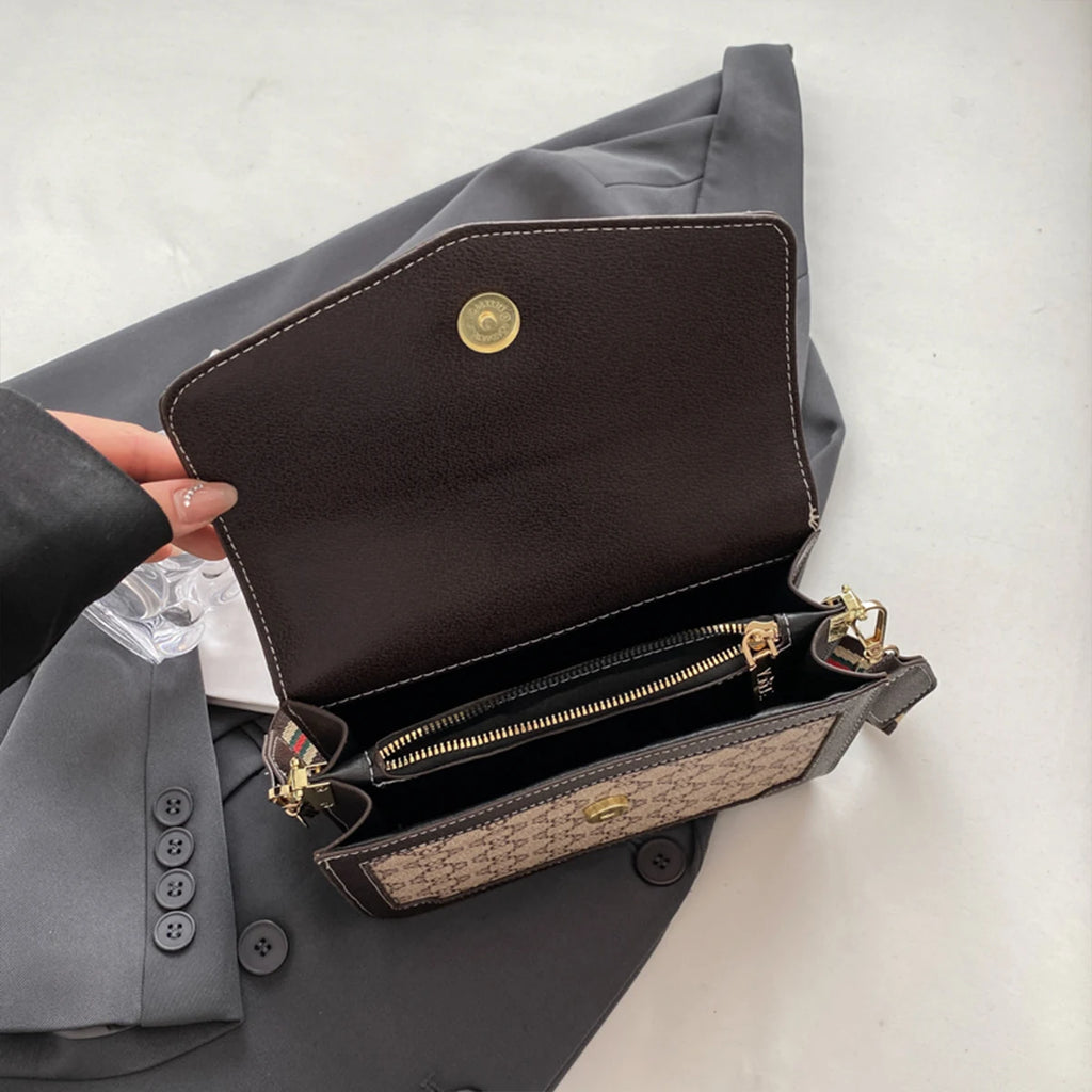 Fashion Classic Women Shoulder Bag Geometric Print Metal Logo Crossbody Bag Lightweight PU Handbag For Commuting