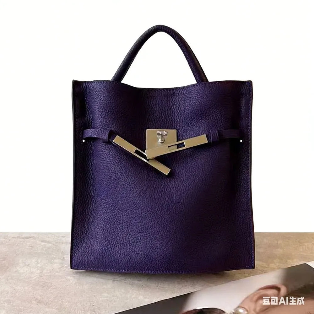 2026 New First-layer Cowhide Bucket  Women's Versatile Niche Medieval Exquisite Hand Carry Messenger Tote Bag Casual Fashion