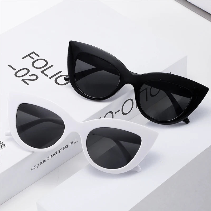 Hiking 2pcs Fashion Cat Eye Anti Light Glasses Woman Vintage Large Frame Gradient Design Glasses for Female UV400 Eyewear
